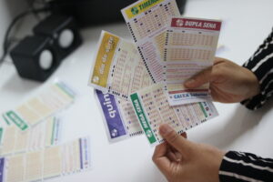 Valores das apostas da Mega-Sena, Quina e Lotofácil serão reajustados em 30 de abril Valores das apostas da Mega-Sena, Quina e Lotofácil será reajustado em 30 de abril