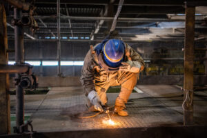 Usiminas abre 800 vagas temporárias para reforma do Alto-Forno 3 Usiminas abre 800 vagas temporárias para reforma do Alto-Forno 3
