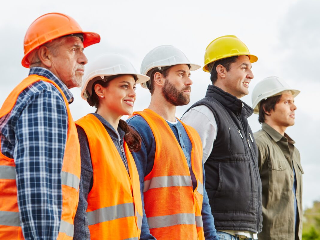 Projeto Parque Solar: vagas em obras em Minas Gerais na AGIS CONSTRUÇÃO Projeto Parque Solar: vagas em obras em Minas Gerais na AGIS CONSTRUÇÃO