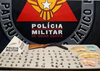 Itabirito: homem é preso em flagrante por tráfego de drogas e escopeta é apreendida