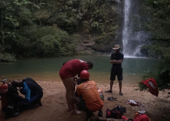 Mulher de 30 anos morre afogada em cachoeira de Itabirito