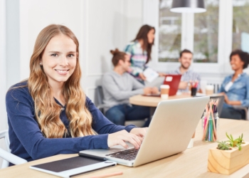 Programa de estágio oferece 50 vagas com bolsa de R$ 2 mil