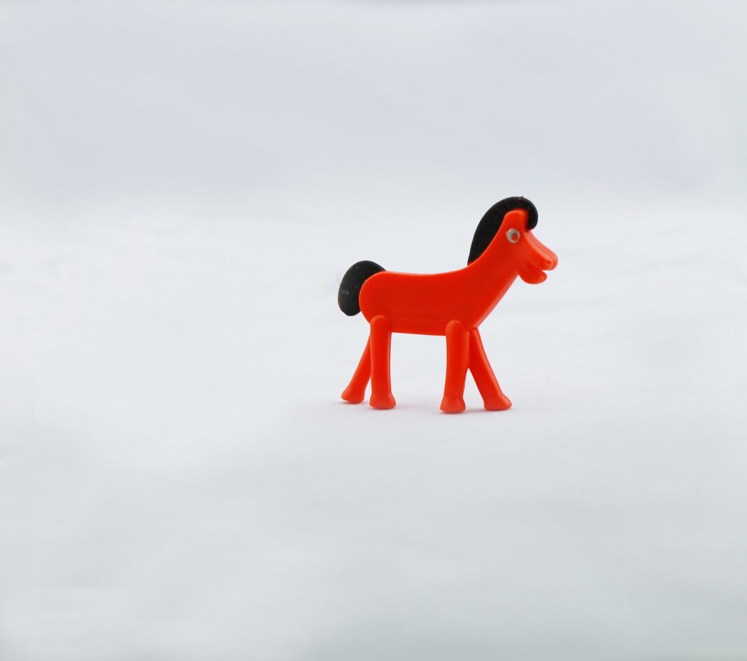 Brinquedo antigo é vendido por R$ 10 MIL Brinquedo antigo é vendido por R$ 10 MIL