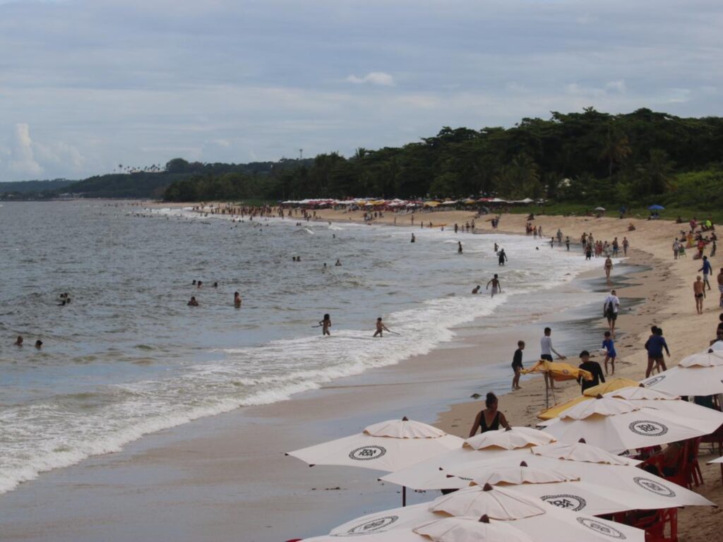 Na Praia de Taperapuã estão localizada as barracas mais famosas da cidade - Foto: Arquivo/Mais Minas