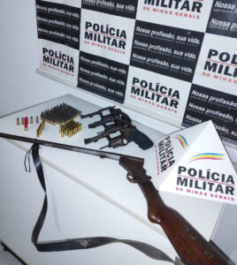 Proprietário de loja em Mariana é preso por porte ilegal de arma de fogo Proprietário de loja em Mariana é preso por porte ilegal de arma de fogo