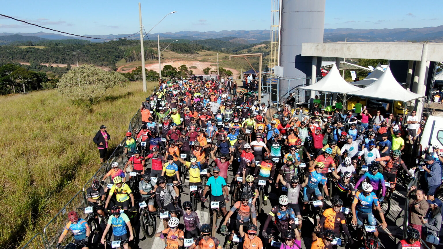 Golden Biker: 580 ciclistas participam de competição de ciclismo promovida pela Prefeitura de Itabirito