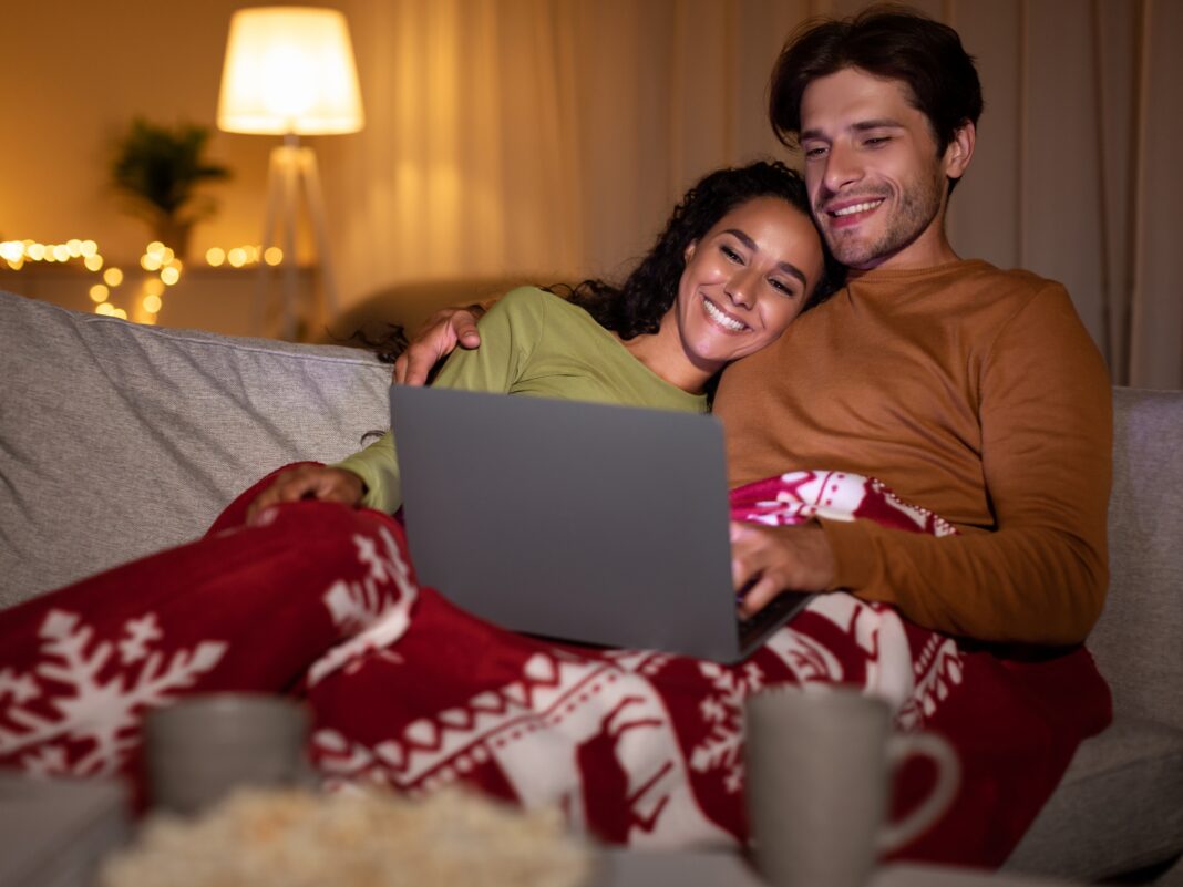 50 filmes incríveis para assistir com o seu amor na semana dos Namorados 50 filmes incríveis para assistir com o seu amor na semana dos Namorados