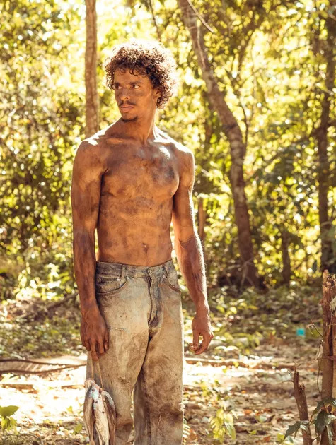 Matheus Abreu, ator de Ouro Branco-MG, protagoniza filme "Pureza", exibido na Tela Quente; longa é baseado em caso real que estampa escravidão no Brasil