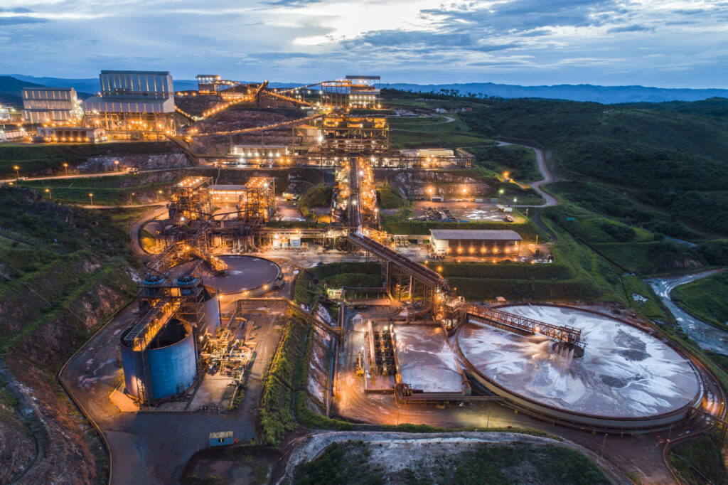 Mineradora em Minas registra aumento de 29% na produção do 2º trimestre do ano