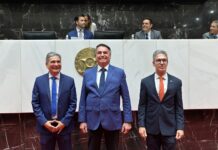 Jair Bolsonaro recebe título de cidadão honorário de MG