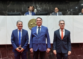 Jair Bolsonaro recebe título de cidadão honorário de MG