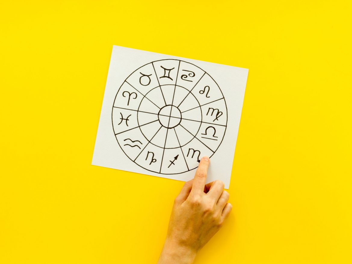 Horóscopo do dia (18/08): previsão para Libra e Escorpião