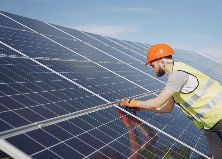 IFMG oferece 315 vagas em curso gratuito presencial de Instalador de Sistemas Fotovoltaicos