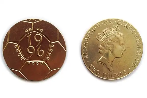 A Moeda de Dois Pounds em Ouro das European Championships de Futebol de 1996