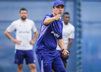 Com retrospecto positivo em estreias, Zé Ricardo encara o Santos nessa quinta