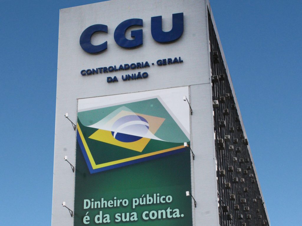 Concurso CGU: órgão solicita novo edital; salários de até R$ 21,5 mil