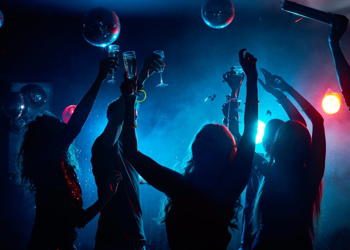 3 signos do zodíaco que mais gostam de "farrear"