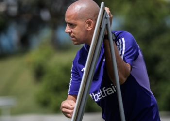 Pepa se despede: Treinador demitido há quase um mês retorna para Portugal