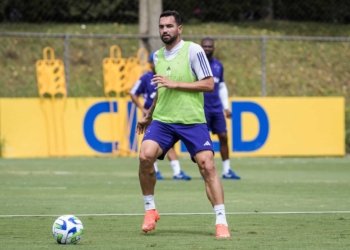 Gilberto é afastado e não deve mais atuar pelo Cruzeiro