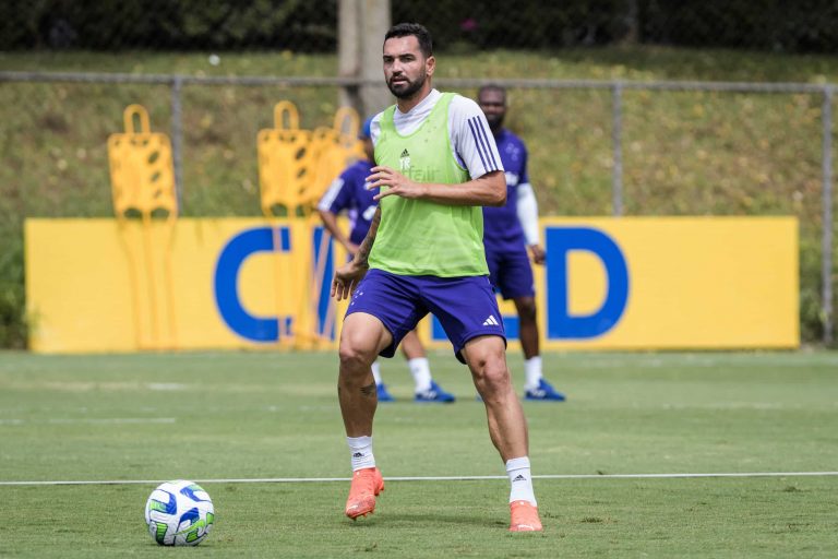 Gilberto é afastado e não deve mais atuar pelo Cruzeiro