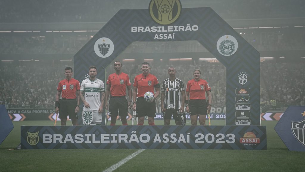 Atlético perde invencibilidade em casa e adia sonho do G-6 Atlético perde invencibilidade em casa e adia sonho do G-6