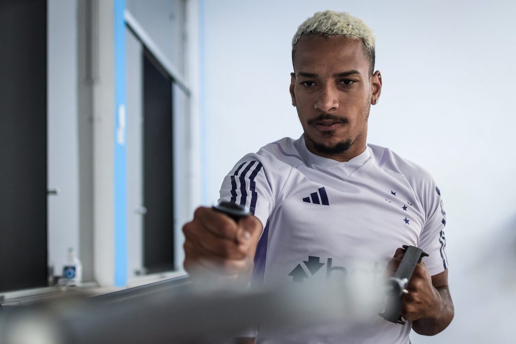 Matheus Pereira entre os titulares? Meia retorna de lesão e vive expectativa da volta Matheus Pereira entre os titulares? Meia retorna de lesão e vive expectativa da volta