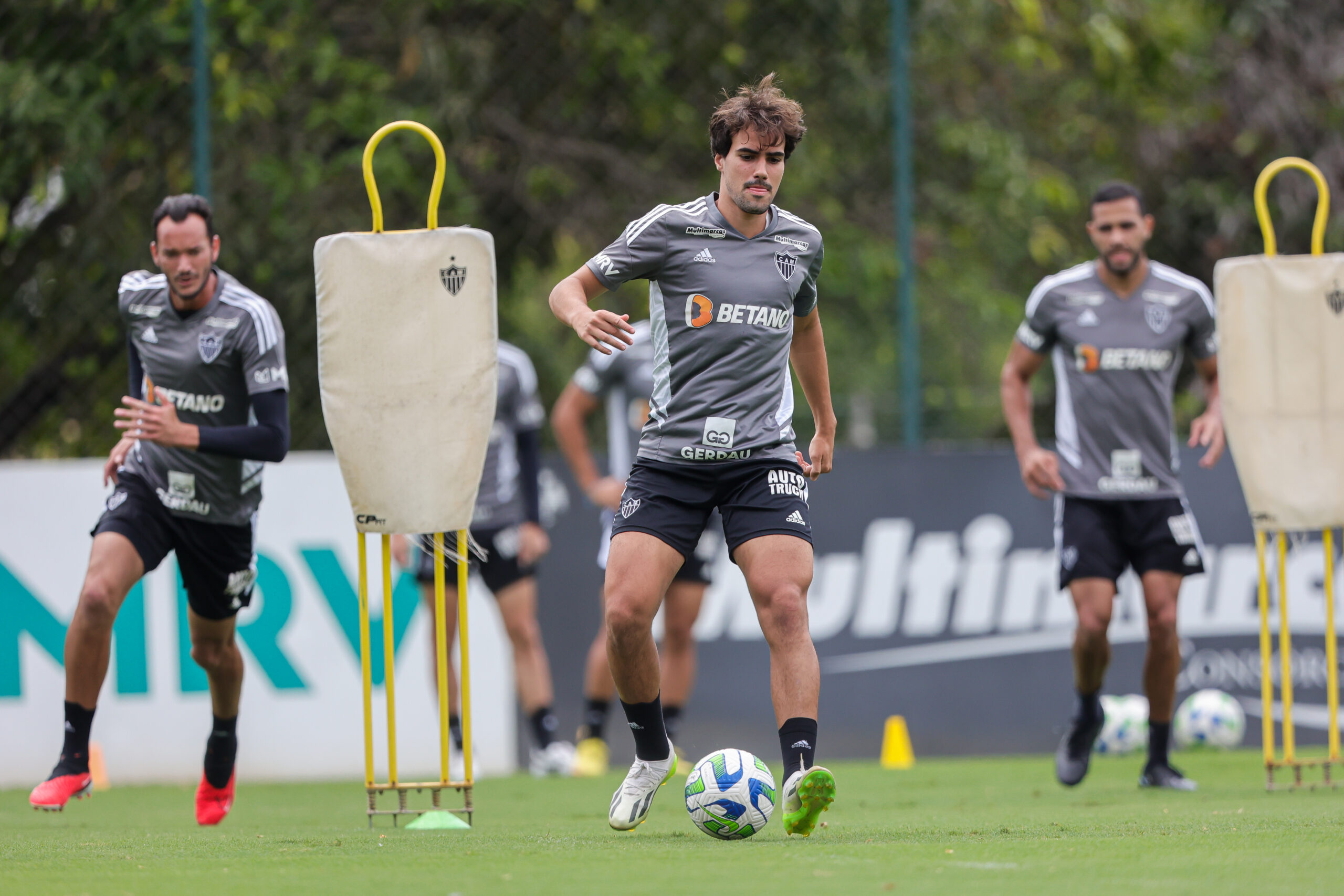 Atlético inicia preparação para enfrentar o Palmeiras