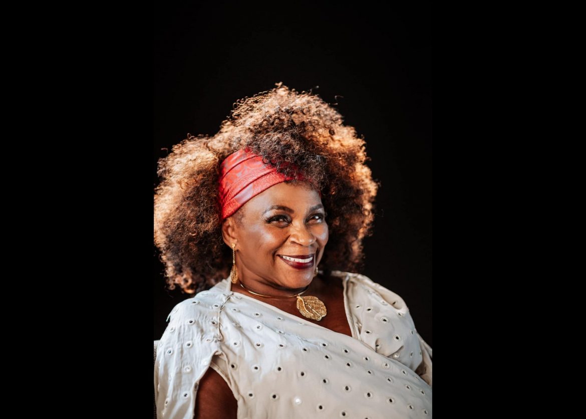 Zezé Motta abre programação cultural do Museu de Mariana com bate-papo musical