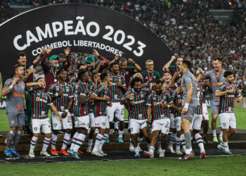 Fábio conquista título inédito da Libertadores e agradece cruzeirenses