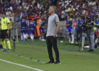 A esperança está na base? Confira como foi a estreia de Paulo Autori como treinador