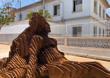 Projeto Edital Arte em Aço Gerdau entrega escultura em Congonhas