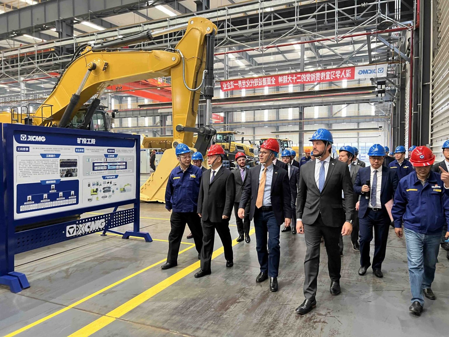 Governador Zema anuncia histórico investimento chinês de R$ 270 milhões em MG Governador Zema anuncia histórico investimento chinês de R$ 270 milhões em MG