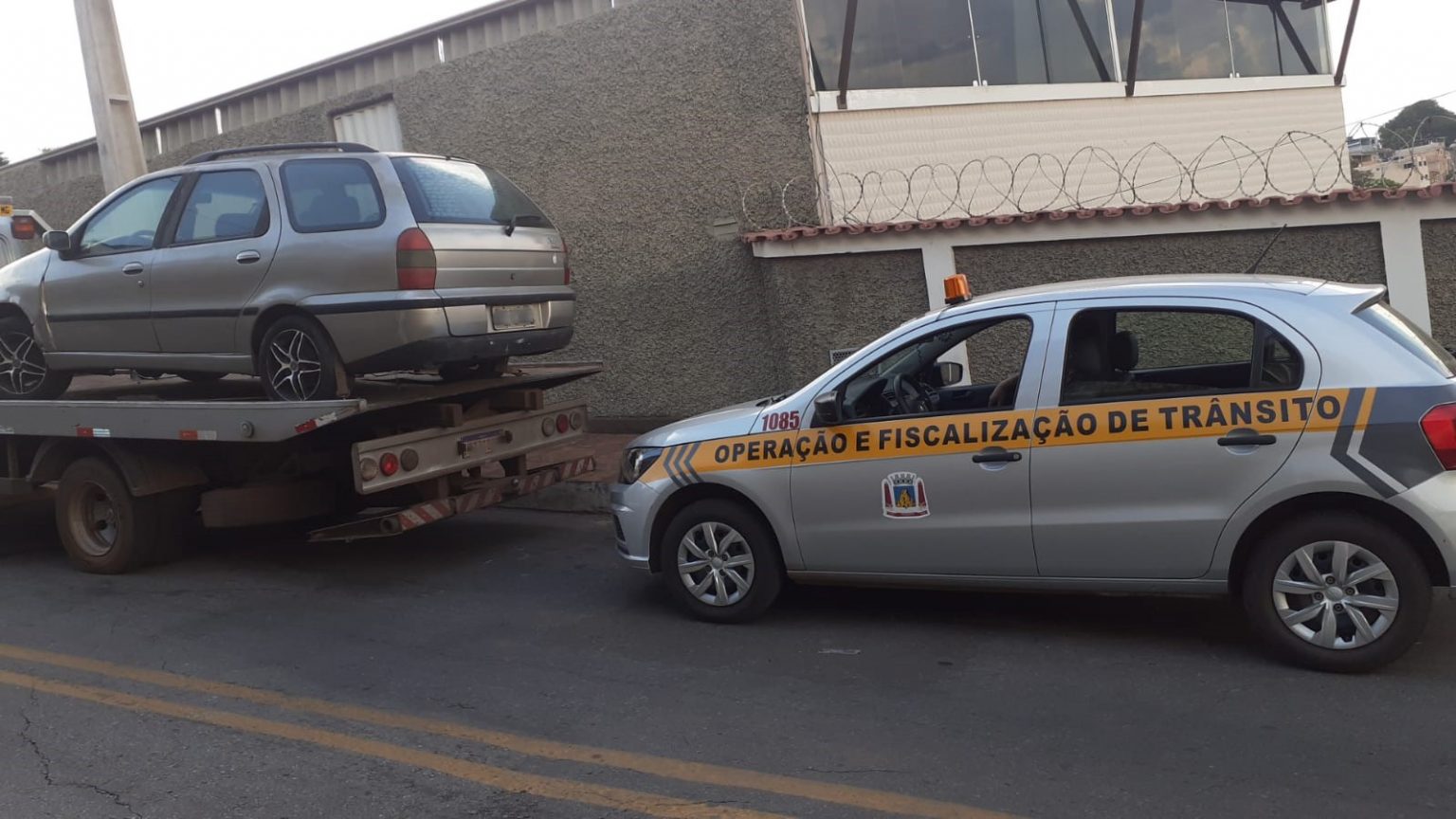 Prefeitura de Itabirito intensifica remoção de veículos abandonados no município