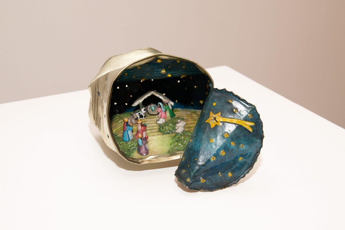 Mostra de Presépios da FAOP, no CCBB BH, reúne mais de 50 obras que chamam atenção pela originalidade