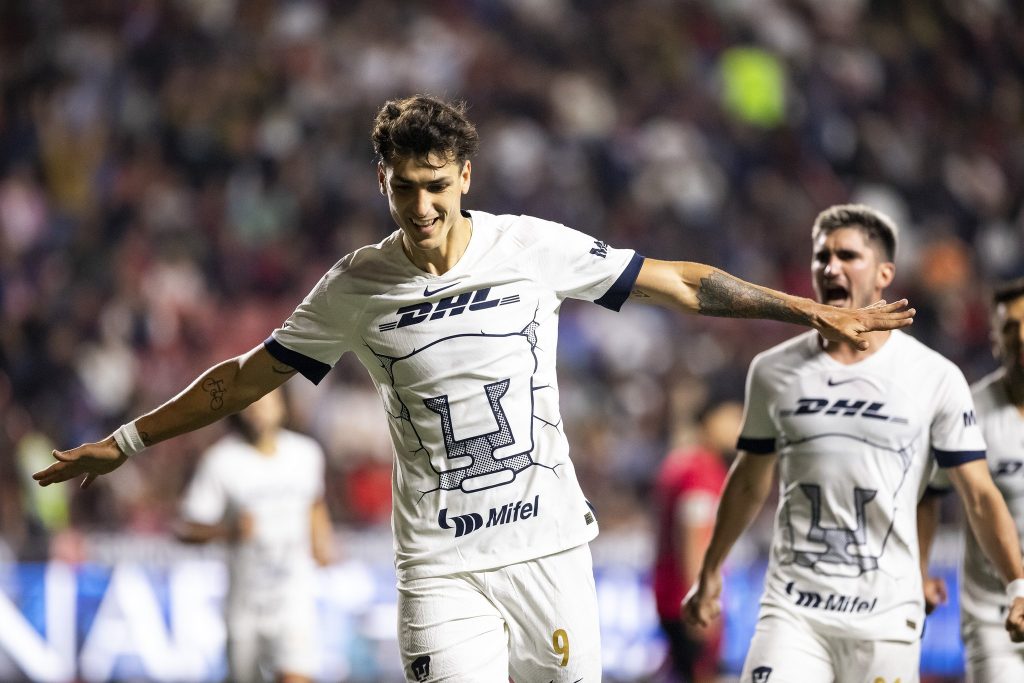 Cruzeiro se movimenta no mercado e encaminha contratação de centroavante do futebol mexicano