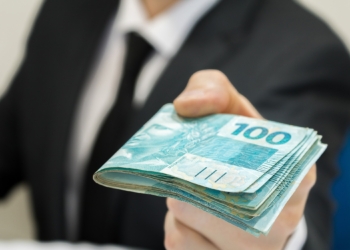 Carreira e dinheiro: veja a previsão de 2024 para o seu signo (Parte I)