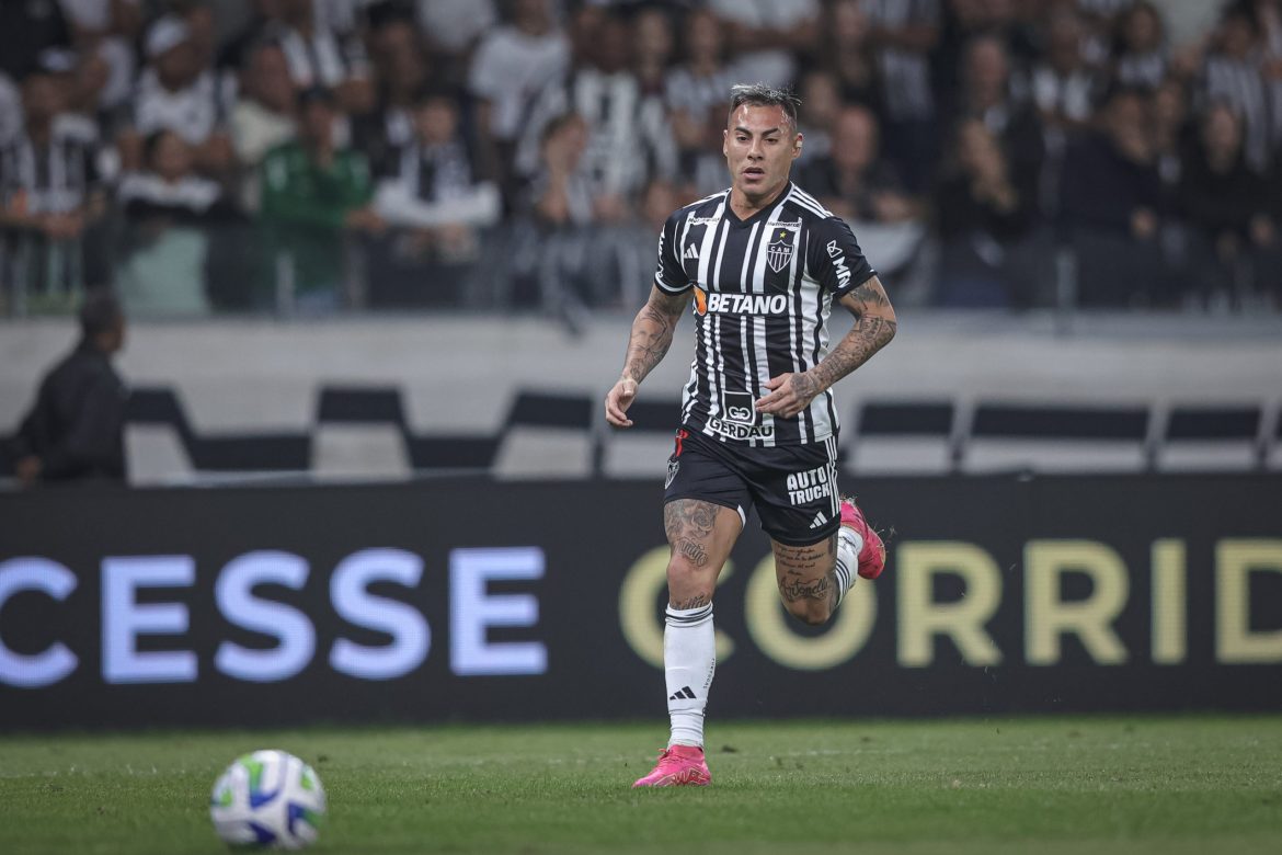 Eduardo Vargas próximo de deixar o Atlético
