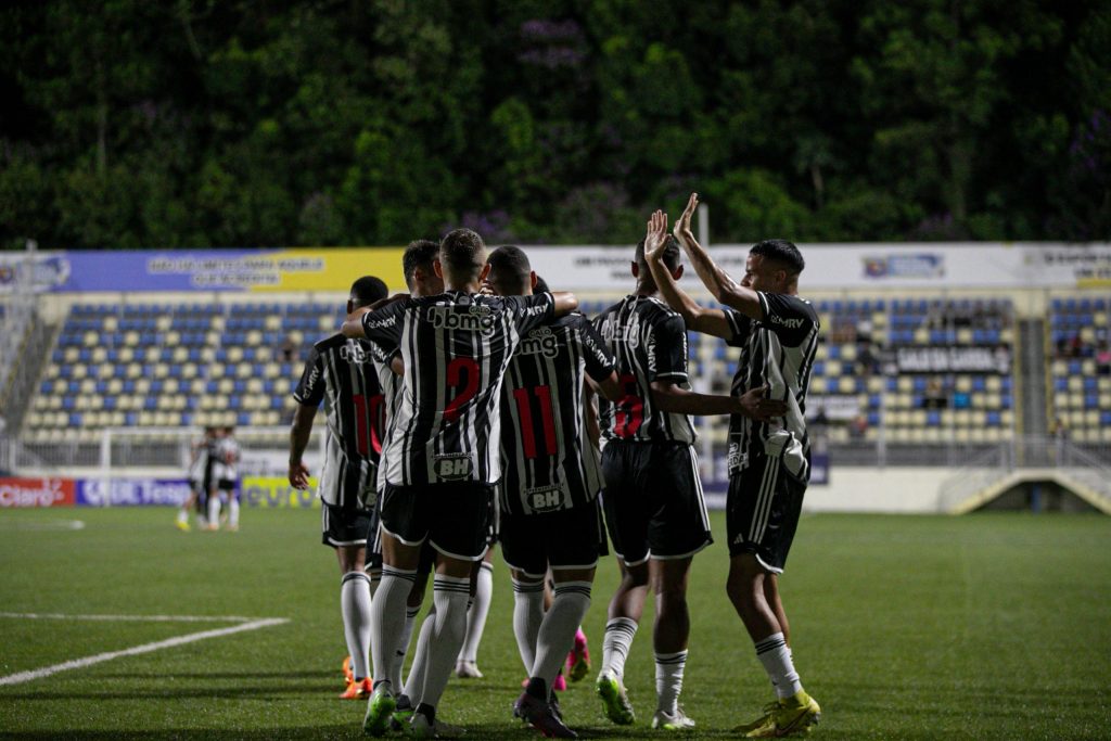 Galo estreia com pé direito e goleia Timon na primeira rodada da Copinha Galo estreia com pé direito e goleia Timon na primeira rodada da Copinha
