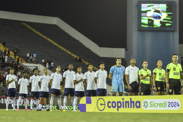 Cruzeiro derrota o Flamengo em Barueri e está na decisão da Copa São Paulo de Futebol Júnior