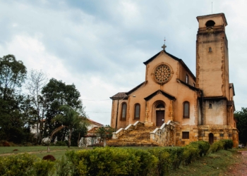 Igreja Sagrado Coração de Jesus em Miguel Burnier, Ouro Preto: 90 Anos de Fé e Resistência