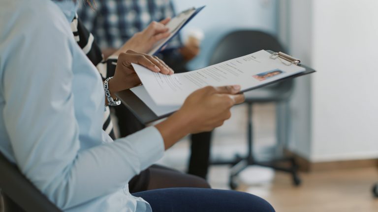 Vagas de Emprego: Sine Ouro Preto divulga relação atualizada