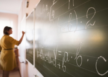 Mariana abre edital para contratações temporárias na educação