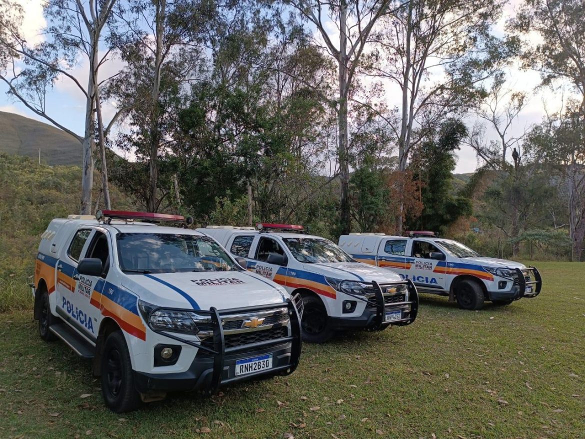 Homem é preso em distrito de Ouro Preto após ameaçar mulher e filhos
