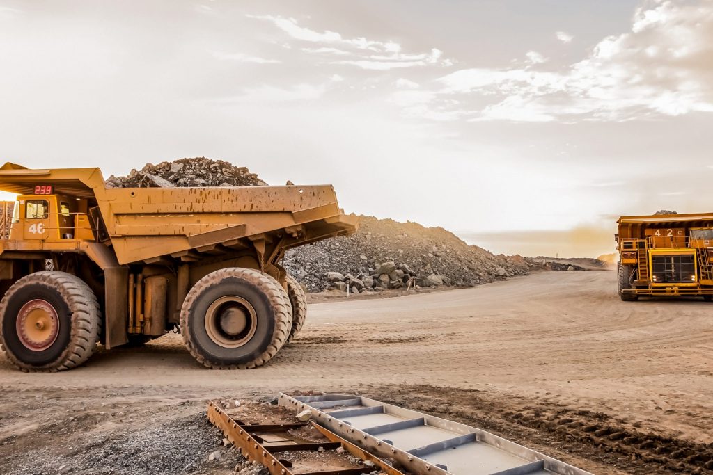 Mineração Morro do Ipê tem vagas de emprego para técnicos, analistas e estagiários Mineração Morro do Ipê tem vagas de emprego para técnicos, analistas e estagiários