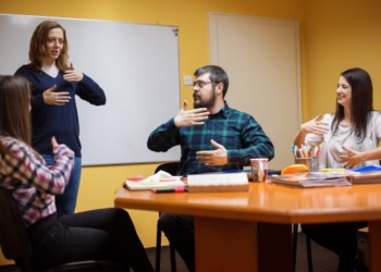 Universidade Federal de Alagoas inicia semana com 23 vagas em processo seletivo