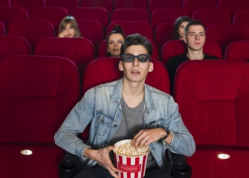 A espera acabou! Mariana anuncia chegada de Cinema na cidade