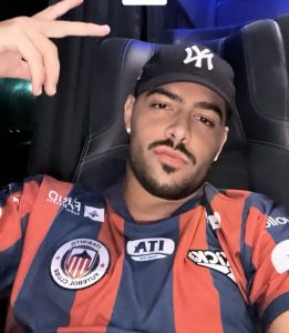 Pedro Sampaio aparece com camisa do Itabirito