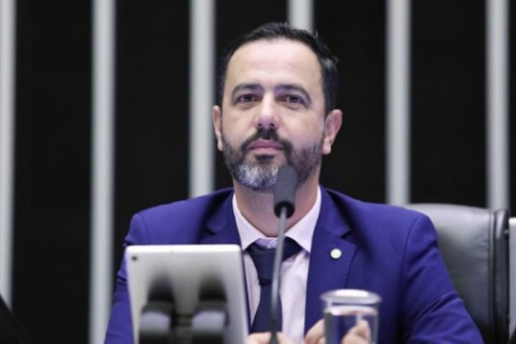Caso Marielle: com críticas ao STF, ex-prefeito de Mariana, Duarte Jr., vota a favor da prisão de Brazão Caso Marielle: com críticas ao STF, ex-prefeito de Mariana, Duarte Jr., vota a favor da prisão de Brazão