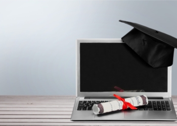 Universidade Federal de Ouro Preto oferta 900 vagas em curso de graduação a distância