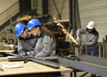 Gigante indústria de cimentos realiza cadastro de profissionais em banco de talentos